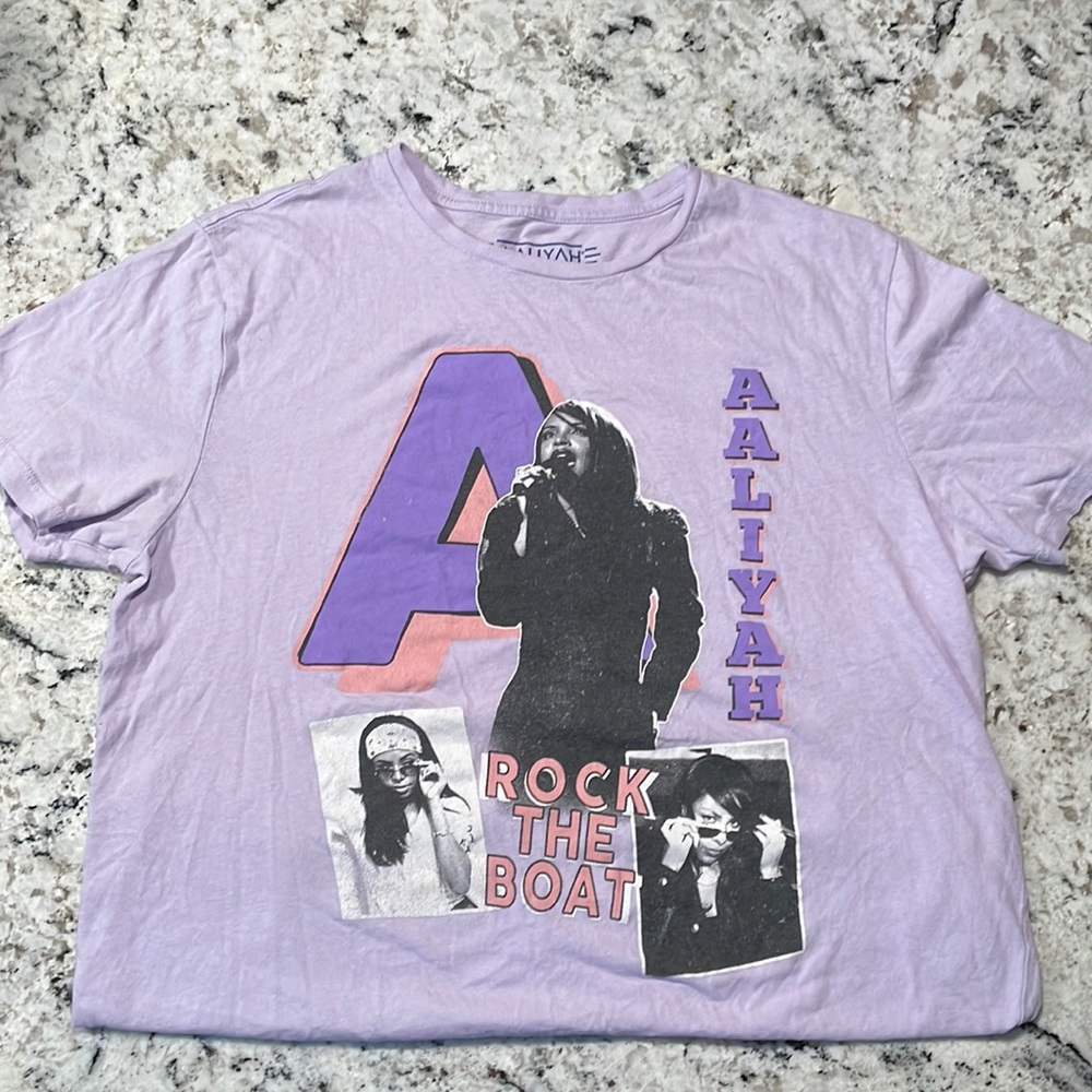 Aaliyah women’s graphic T-shirt